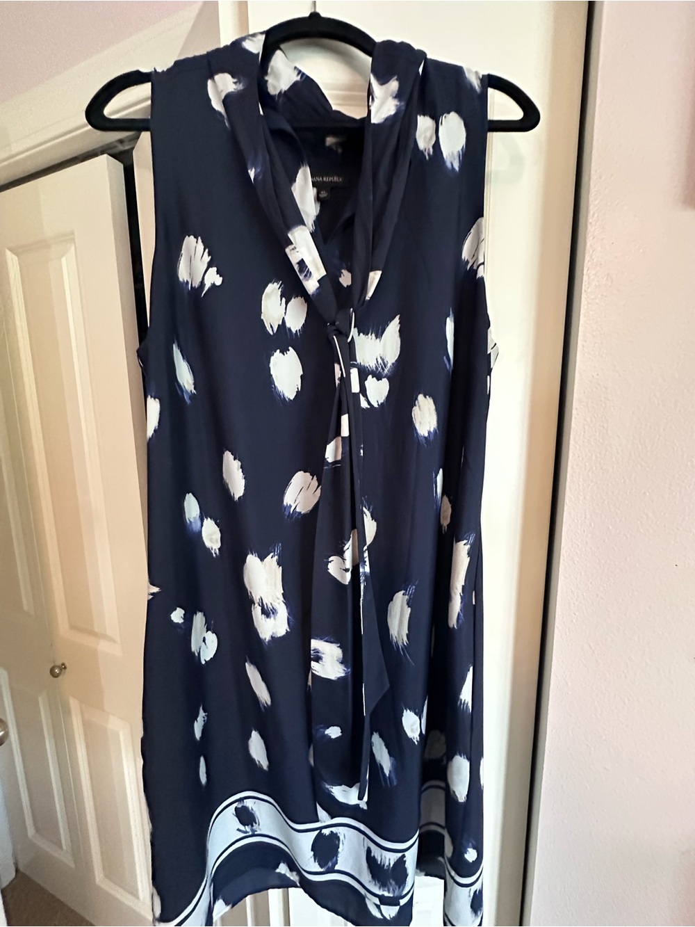 Banana Reoublic Blue Sleeveless Tie-Neck Dress with White Brushstroke Print